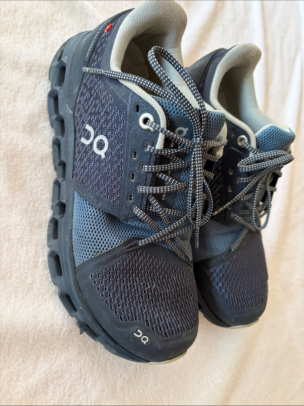 On Running Cloudstratus Navy Dust Running Shoes Sneakers Women's Size 7